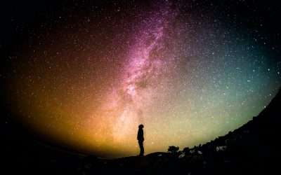 Voyance et Science: Comment les Deux Mondes se Rencontrent